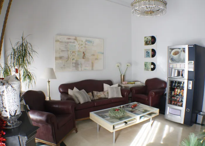 Hostal Santa Cruz Madrid